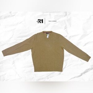 Le 31 par Simons Men’s Lambswool V-Neck Sweater in Warm Mustard/Brown